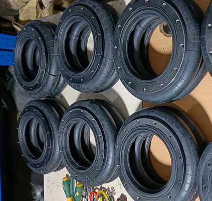 W01-358-7431 Mola pneumática Firestone com anéis de aço escareado W01-358-0226 fole de borracha